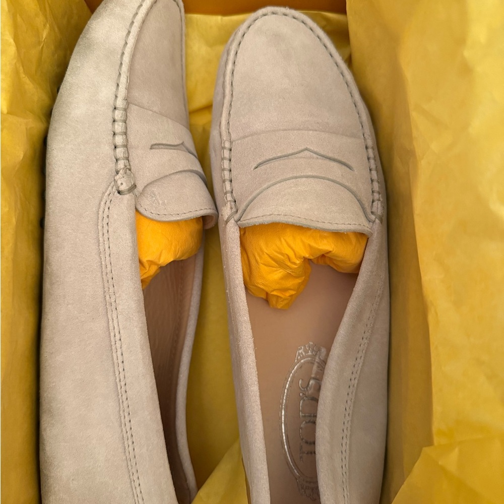 Tod’s Suede Loafers in Gray/Cream